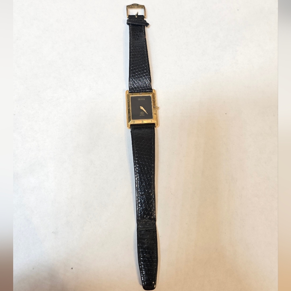 Gucci Black and Gold Men's Watch